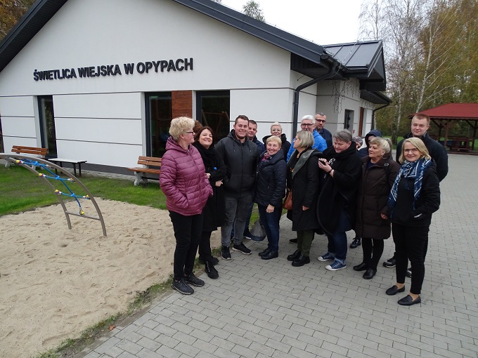 Uczestnicy wyjazdu do miejscowości Opypy