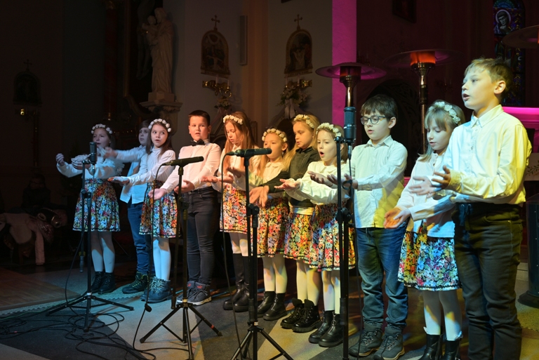 Występ Chórku z Sokolnik
