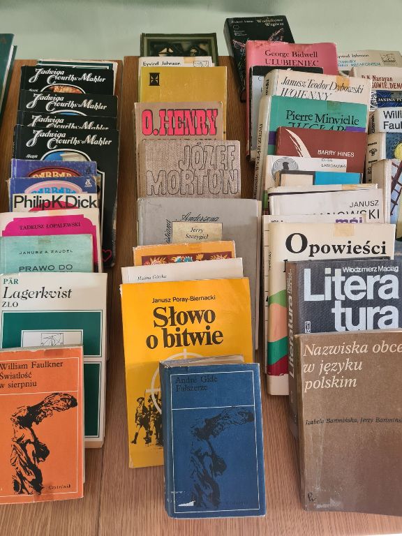 Makulatura z bibliotek