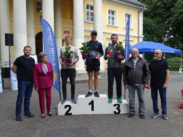 Podium 39. Biegu o Złoty Kłos